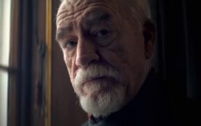 actorul-brian-cox-gazduieste-o-competitie-televizata-cu-tematica-james-bond-–-trailer