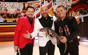 liviu-varciu,-andrei-stefanescu-si-nea-marin-sunt-gazdele-revelionului-de-la-antena-1