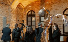 ziua-culturii-nationale-este-celebrata-cu-un-concert-corina-sirghi-si-program-extins-pentru-expozitia-“universul-lui-dali”