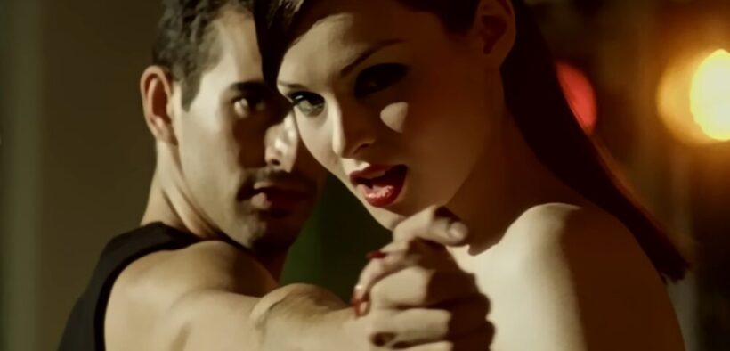 filmul-“saltburn”-a-trimis-piesa-“murder-on-the-dancefloor”-direct-in-topul-billboard-100