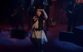 urmareste-trailerul-pentru-“back-to-black”,-un-film-biografic-despre-amy-winehouse