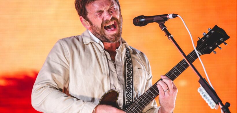 kings-of-leon-a-lansat-balada-“split-screen”-si-pregateste-un-album-nou