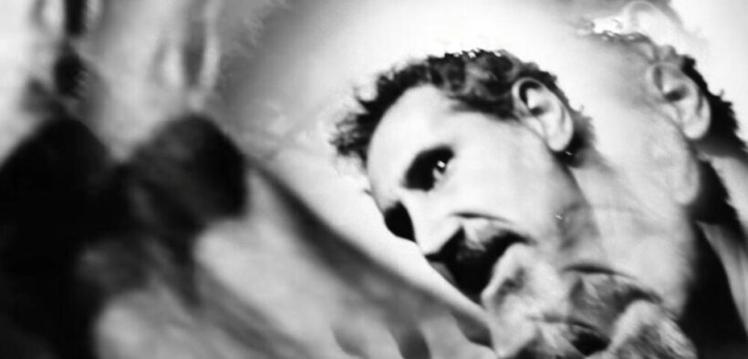 serj-tankian-a-lansat-o-piesa-de-la-inceputurile-system-of-a-down,-“af.-day”
