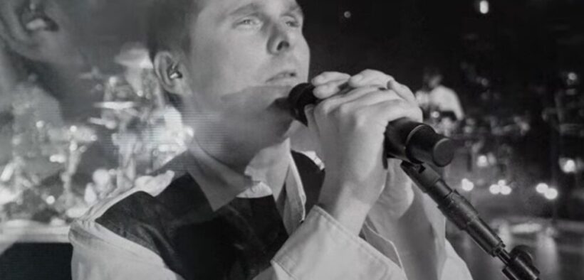video:-muse-a-revenit-cu-“unravelling”,-o-avalansa-de-riff-uri-agresive-si-un-refren-hipnotizant