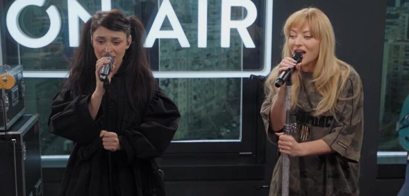 irina-rimes-si-delia-au-cantat-live-piesa-“petale”-–-video