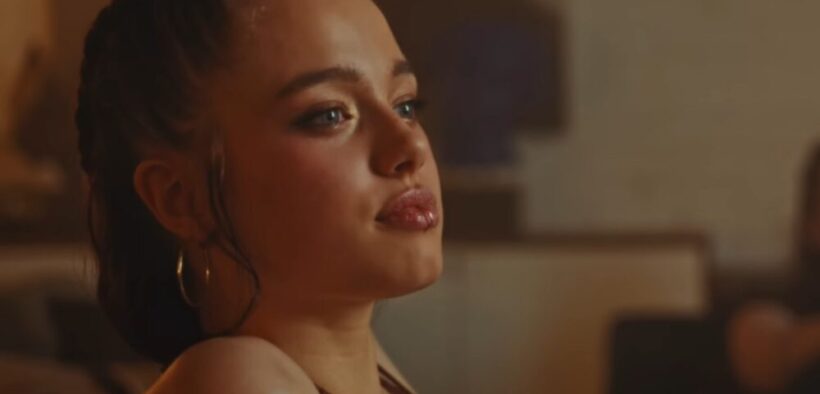 shiloh-jolie-debuteaza-in-videoclipul-“what’s-a-girl-to-do”,-al-artistei-k-pop-dayoung