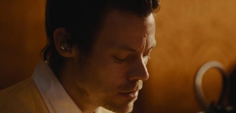 harry-styles-ne-invita-in-studioul-de-inregistrari;-urmareste-“harry-live-from-funkhaus”-–-video