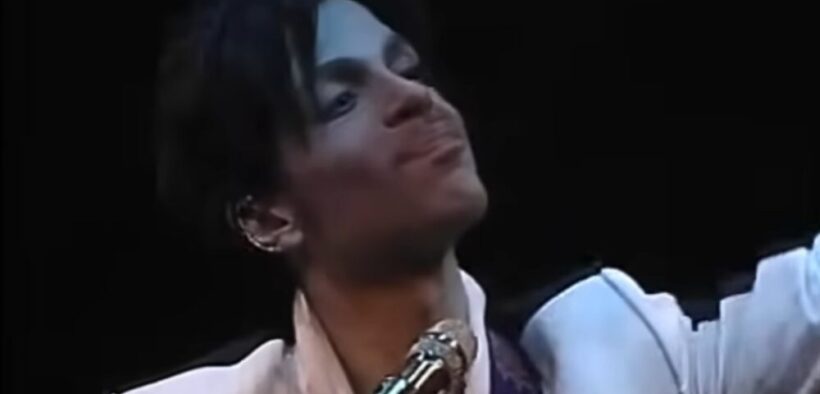 asculta-“with-this-tear”,-o-inregistrare-nelansata-pana-acum-din-arhiva-lui-prince