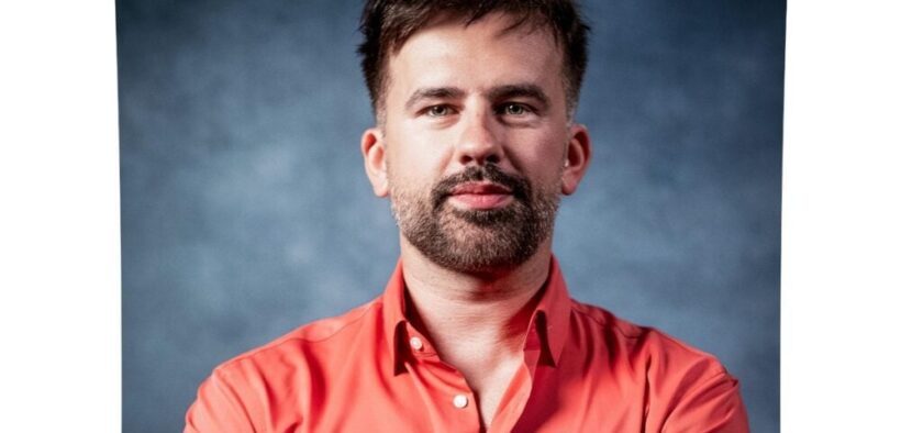 florin-ristei-lanseaza-piesa-“plastic”-si-ridica-un-semn-de-intrebare