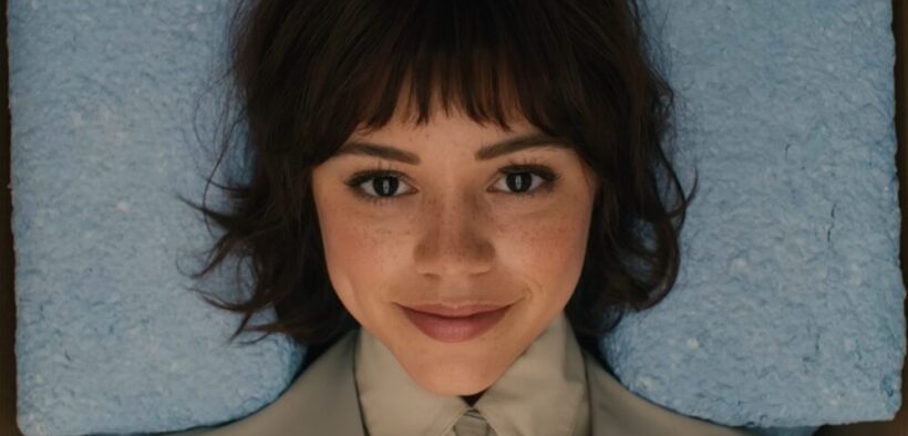 jenna-ortega-este-o-“prietena-artificiala”-in-filmul-“klara-and-the-sun”-–-trailer