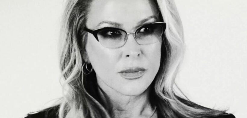 anastacia-da-o-noua-viata-hit-ului-“left-outside-alone”,-la-mai-bine-de-20-de-ani-de-la-lansare