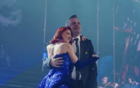 lidia-buble-si-cornel-ilie,-duet-plin-de-pasiune-pe-scena-de-la-sala-palatului-–-video
