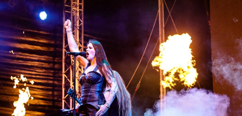 nightwish-se-desparte-de-floor-jansen-dupa-14-ani,-dar-continua-cu-un-nou-album